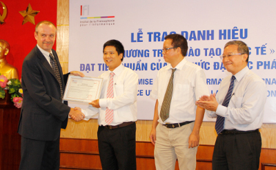 AUF délivre pour la 1ère fois le certificat «Formation internationale» à un programme d’Asie-Pacifique